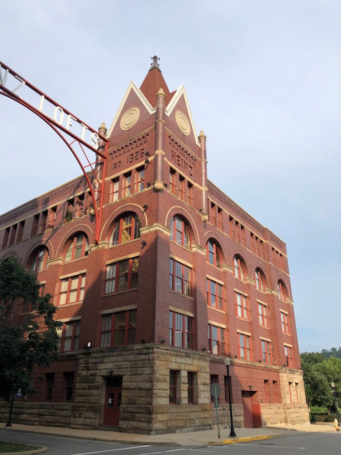 015A9D1E-0CA7-489E-AA3D-143199ECD46A